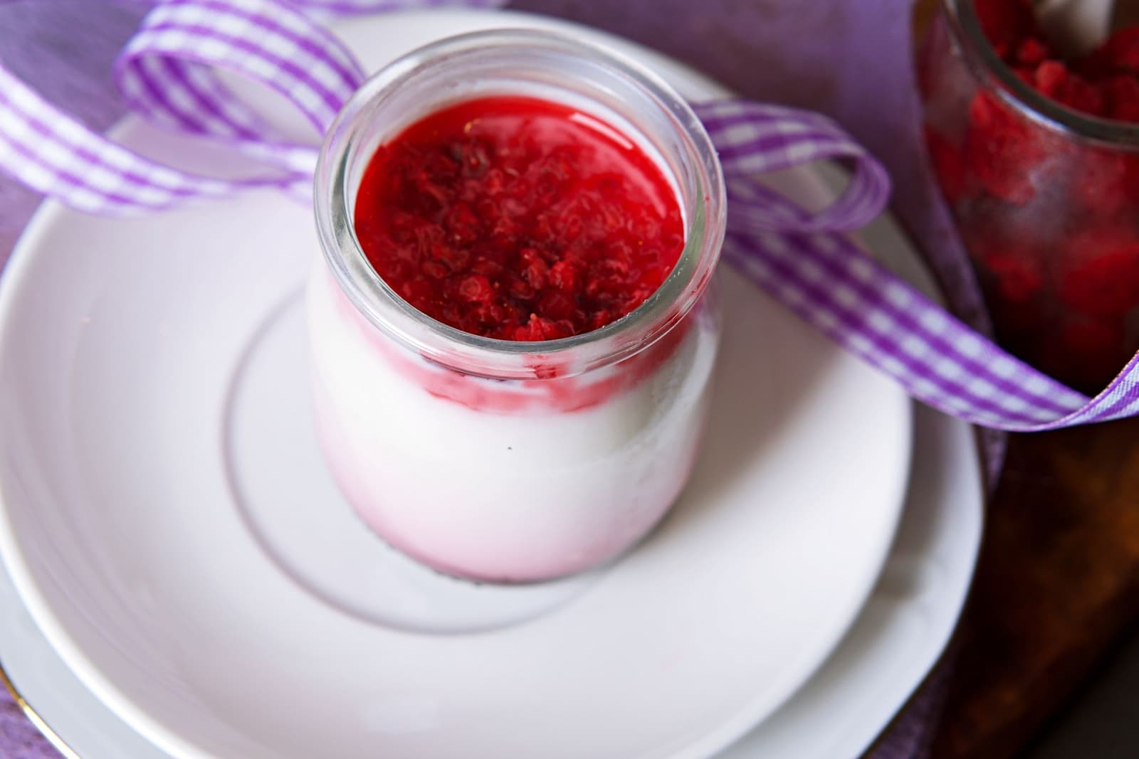 Controlling Syneresis in Dairy Desserts — technical article from Halal Gelatin