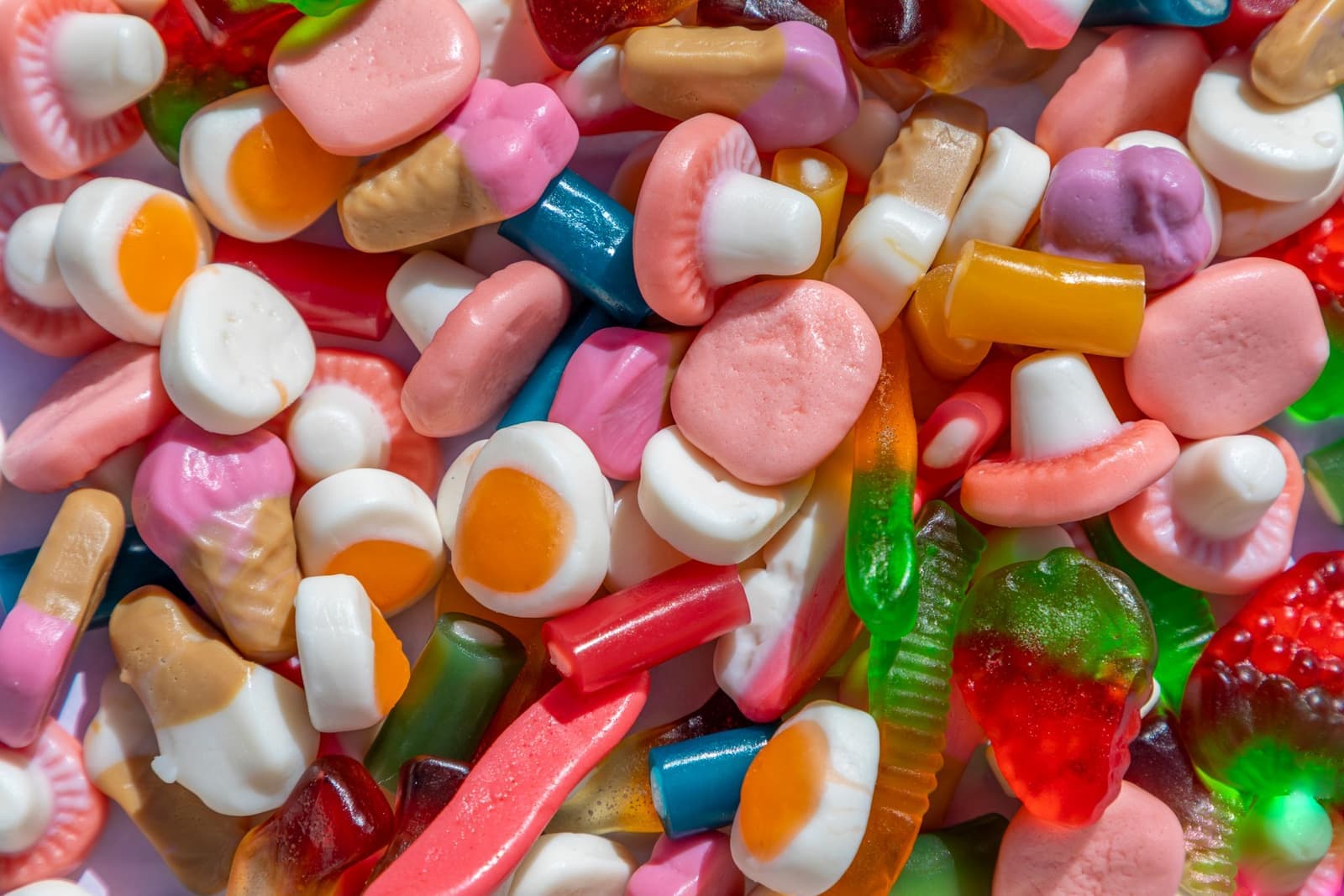 Gummy Manufacturing: Depositing, Setting and Demoulding Without Defects — technical article from Halal Gelatin