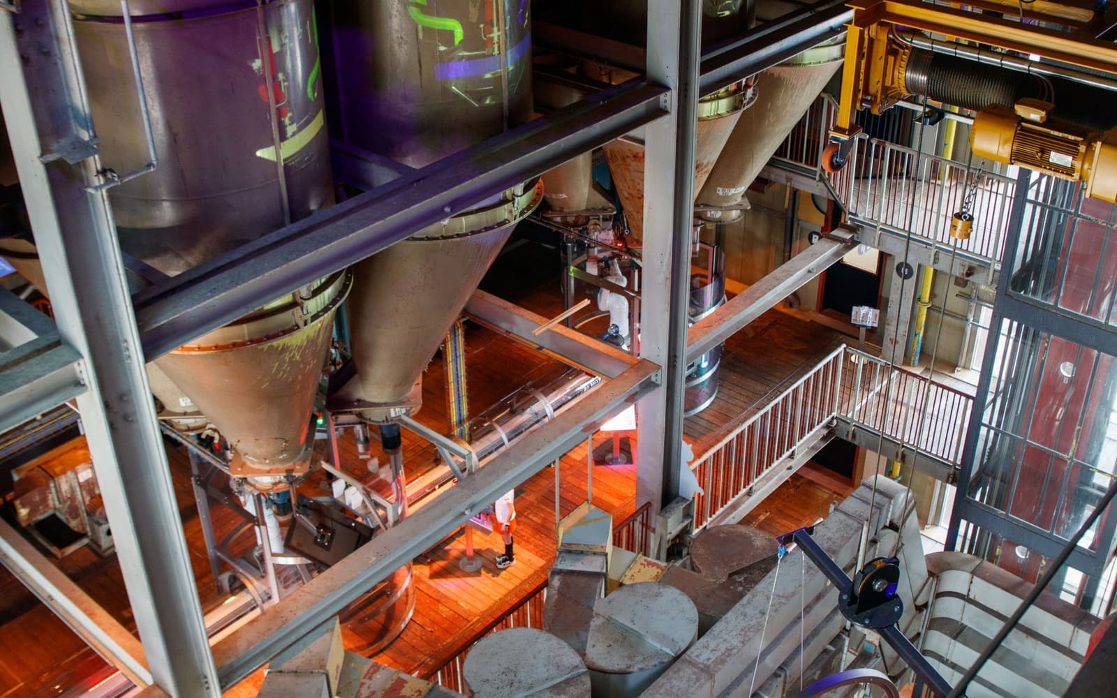 Concentration, sterilisation and drying — stage 7 of gelatin production